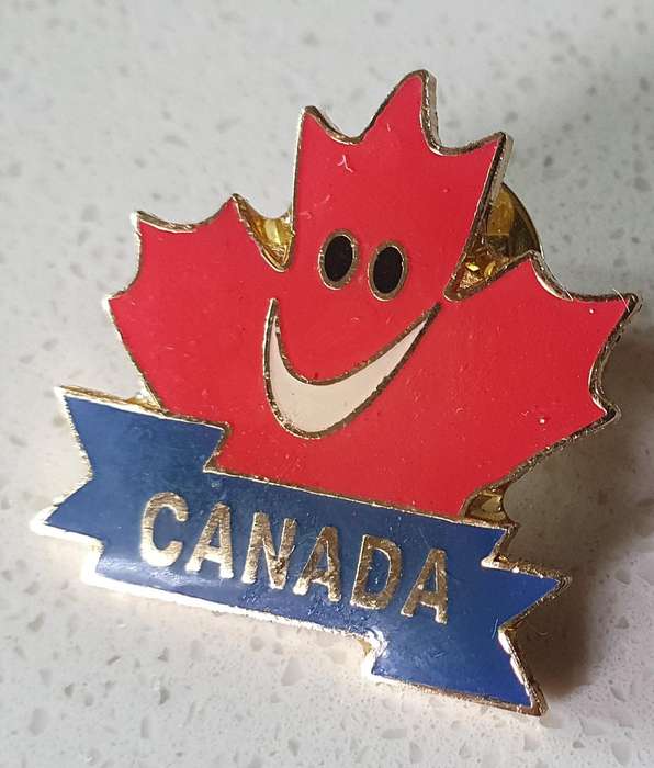 CANADA TRAVELING PIN as per photo
