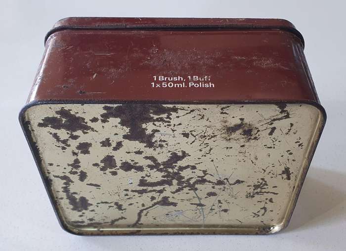 NUGGET brown shoe polishing outfit tin as per photos