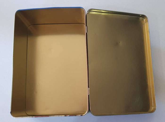 OUMA rusks tin as per photo