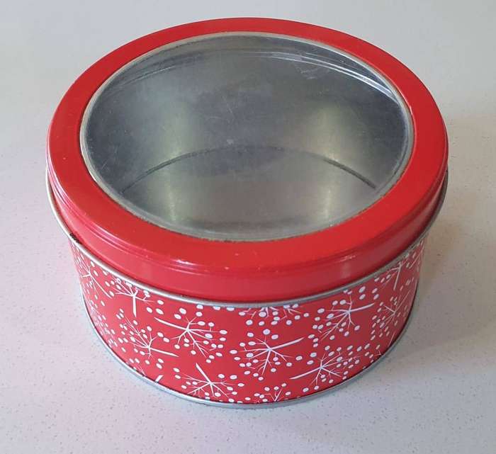 Red WOOLWORTHS tin as per photo