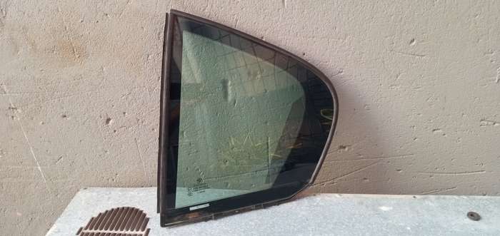 2005 - 2008 BMW E90 Left Rear Quarter Glass