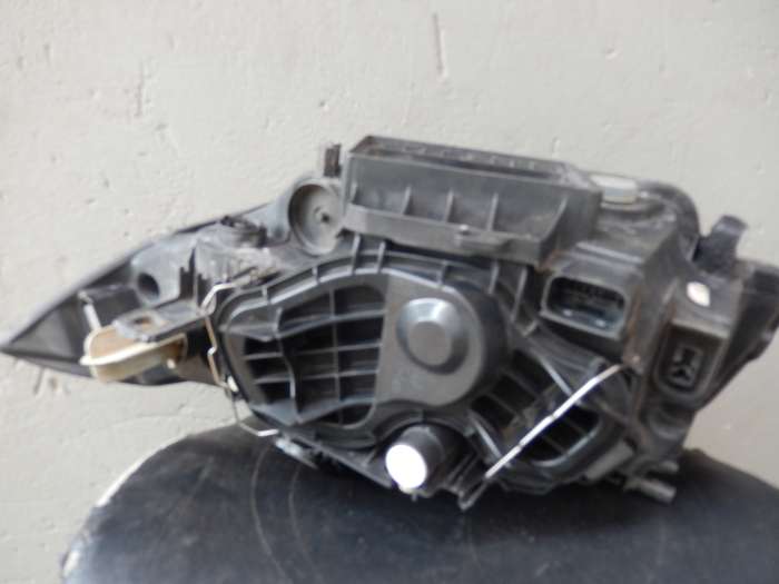 BMW 1 SeriesE81/E82/ E87/E88 Head Lamp Unit Right side 2004-2008