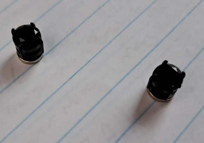 Non Piercing Magnetic Earrings - Black Diamond