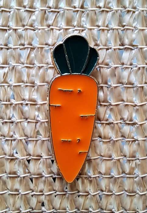 Enamel Metal Pin Badge Carrot
