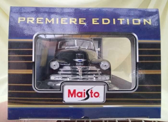 Maisto Premiere Edition 1:18 1948 Chevrolet Fleetmaster Woody