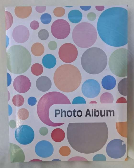 Polkadot Photo Album - 200 Photos *Missing page