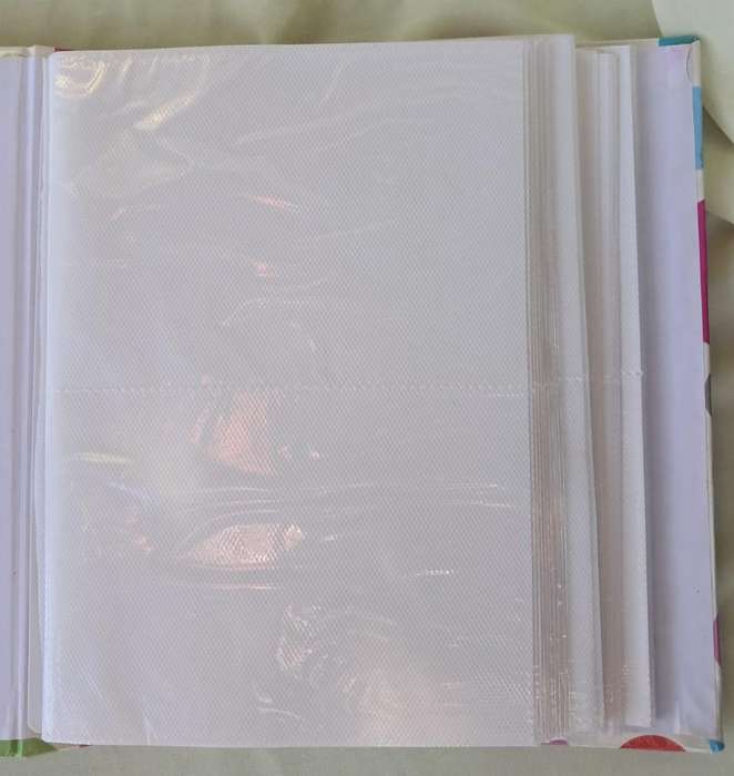 Polkadot Photo Album - 200 Photos *Missing page