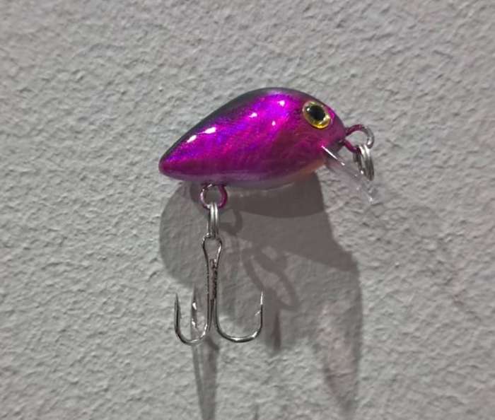 Hard Plastic Fishing Lure Rattle Mini Crankbait Black-back Deep Pink 1.9g