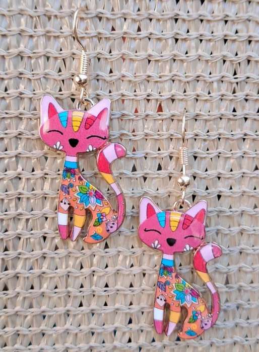 Metal Cat Earrings - Pink/Multicolour
