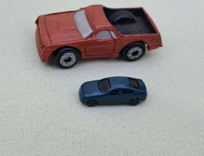 Miniature Scale Plastic Car - Dark Blue/Teal 1:300