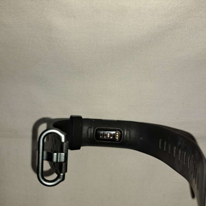 Advance Fitbit Tracker + GPS  Watch - FCCID XRAFB417