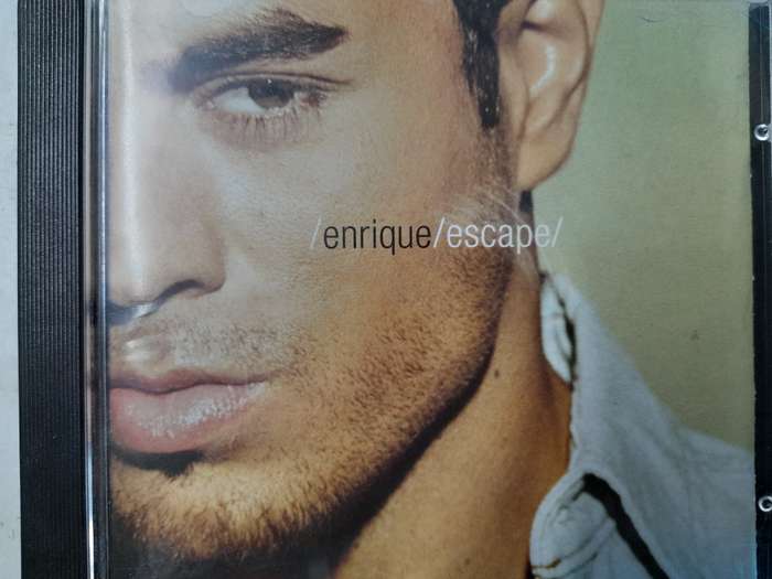 Enrique - Escape
