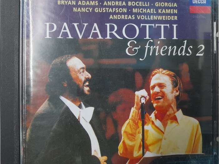 Pavarotti & Friends 2