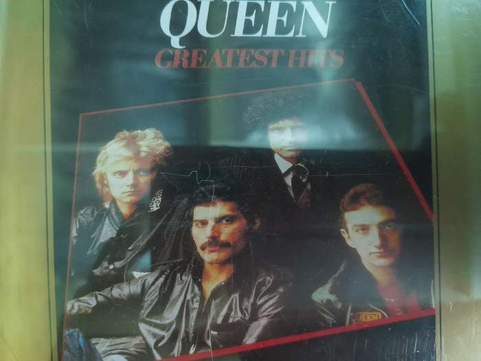 Queen - Greatest Hits (2 CD Set)