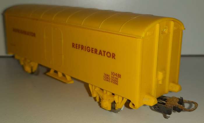 Railway: Lima - Refrigirator Wagon (HO Scale)