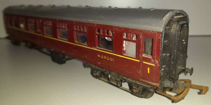 Railway: Triang - Couch Car (HO Scale)