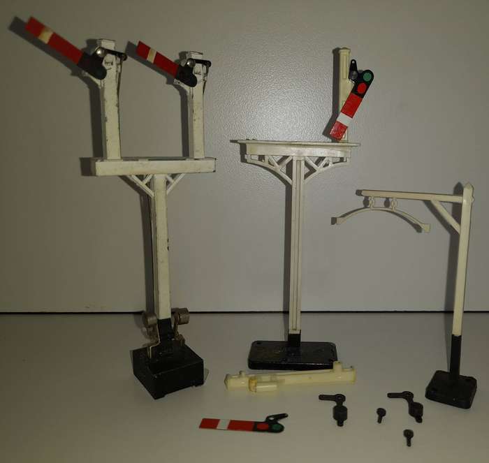Railway: Accessories - Mix Signals