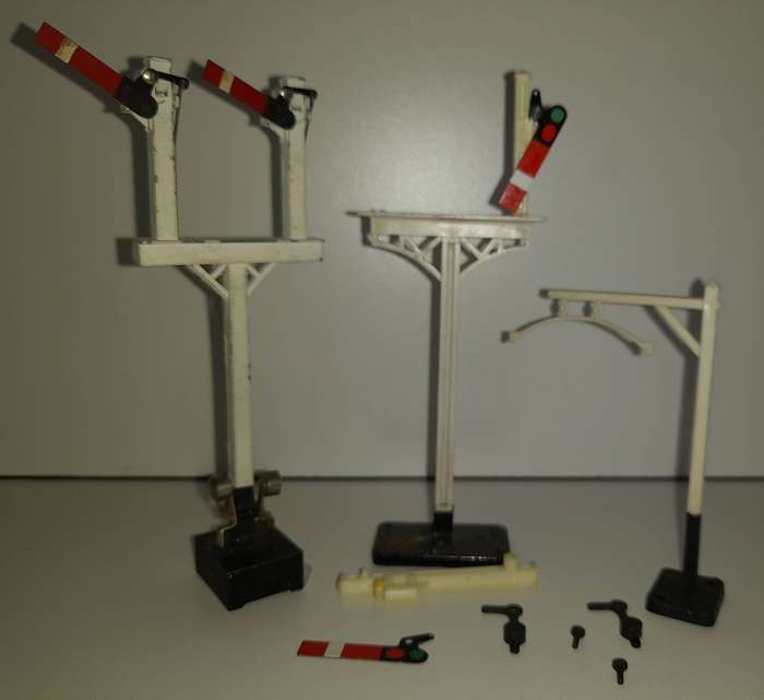Railway: Accessories - Mix Signals