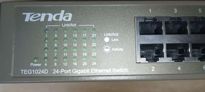 Tenda 24 Port Gigabit Ethernet Switch Model TEG1024D