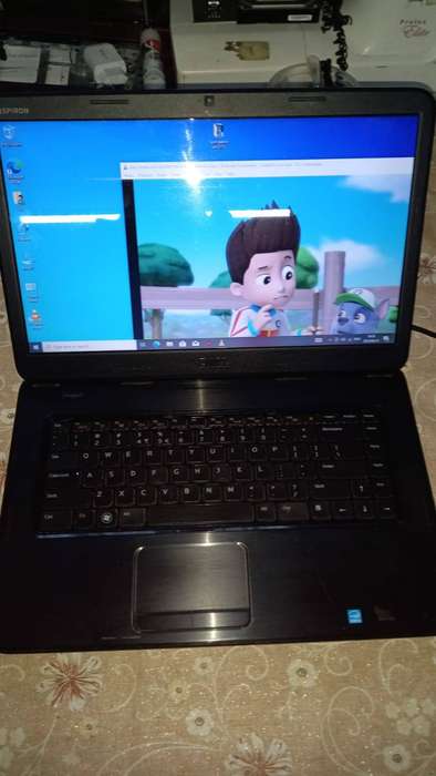 Dell AMD E-450 with Radeon HD graphics