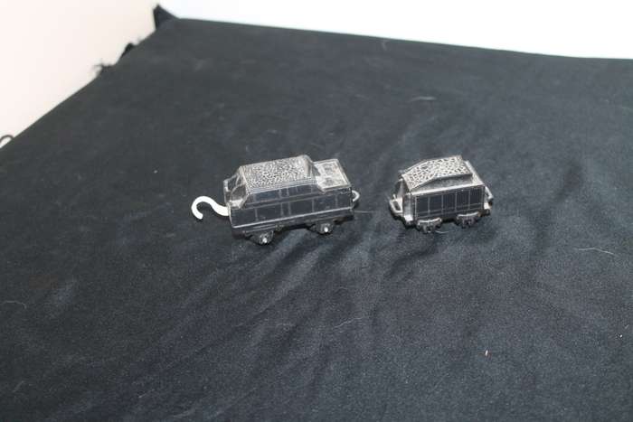 2 Coal Carriages