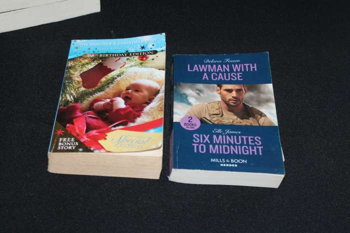 9 Mills and Boon 2 in 1 Stories