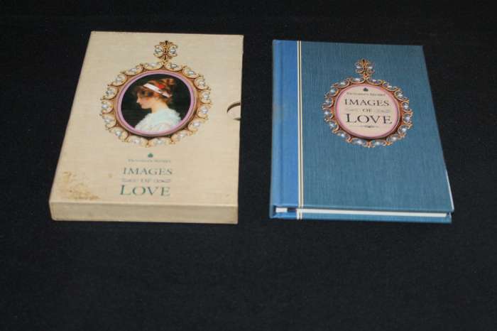 Victoria's Secret 3 books