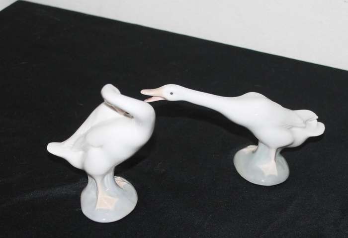 2 Lladro Geese