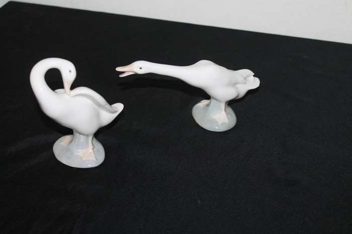 2 Lladro Geese