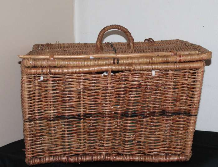 Large Vintage  Wicker Picnic Basket