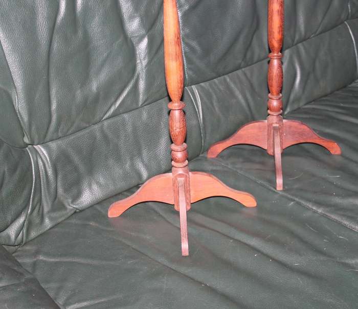 Set of 2 wooden Card Holders