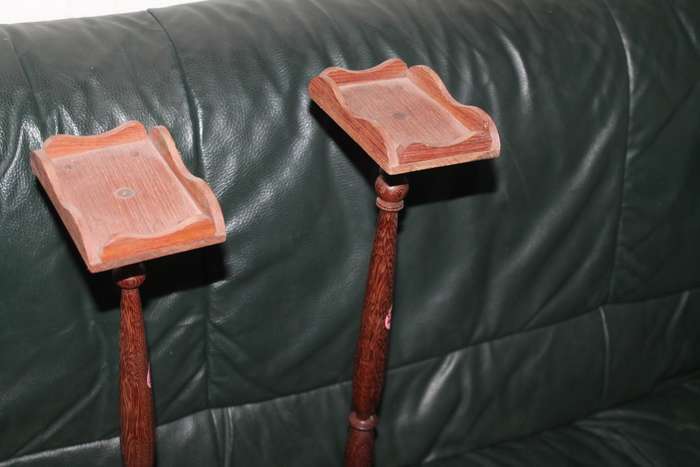 Set of 2 wooden Card Holders