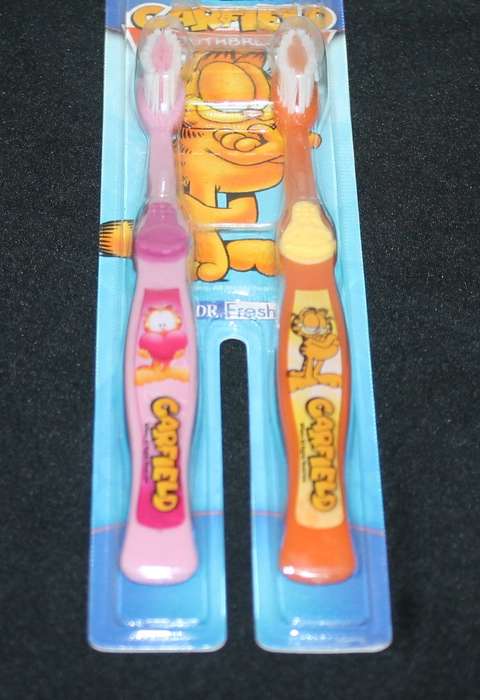 2 Garfield Sealed Toothbrushes