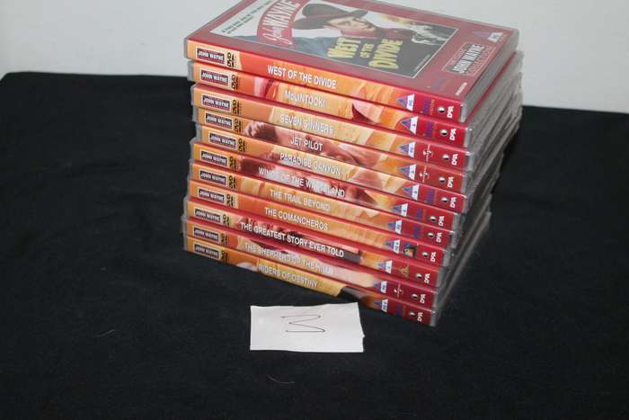 11 John Wayne Movies lot 3
