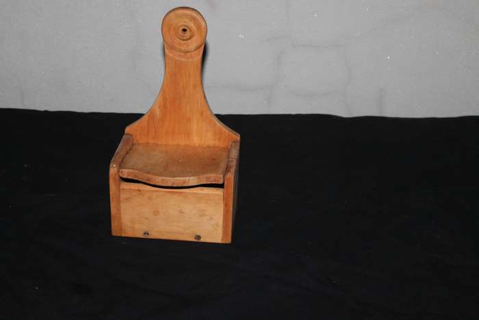 Yellowwood Holder