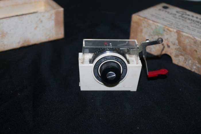 Garrad Stylus Pressure Gauge