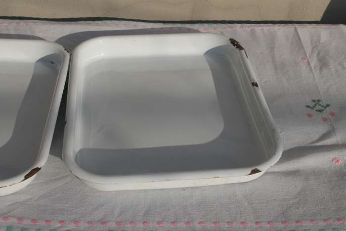 2 Vintage Enamel Pans