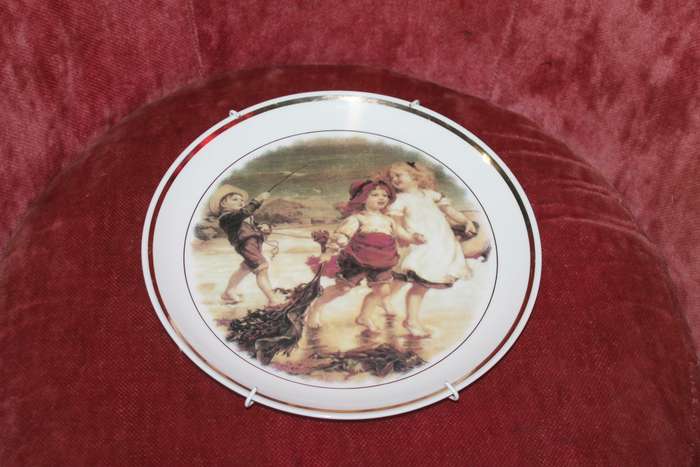 Pears Print Wall Plate Sea Horses