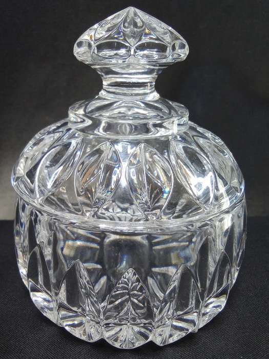 Exquisite vintage sugar bowl & lid - Althea (Cut) by Gorham Crystal