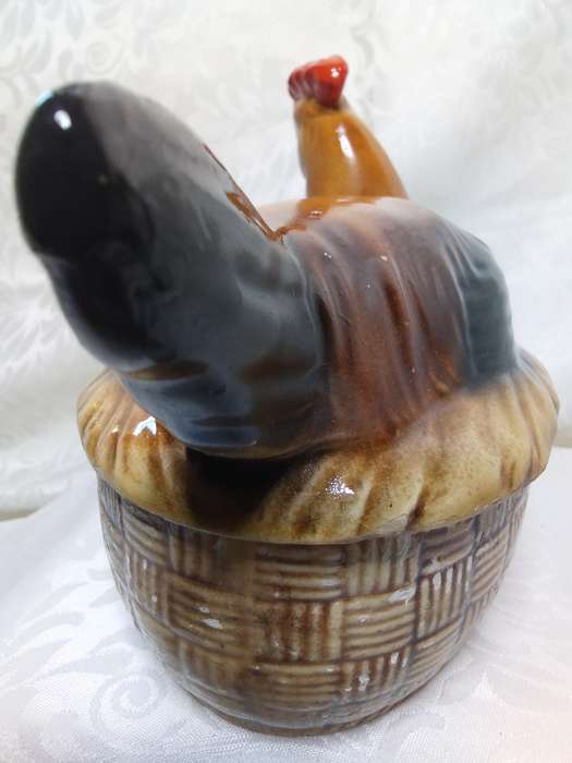 Gorgeous antique porcelain chicken basket salt caddy