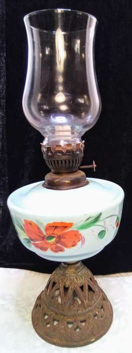 Antique Victorian kerosene lamp - Hand-Painted Milk Glass - 1800s