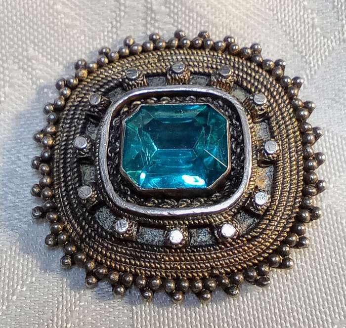 Stunning vintage Israeli silver brooch/pendant with Topaz