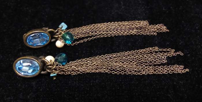 Gorgeous vintage clip on earrings
