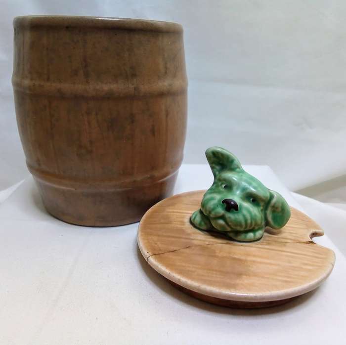 Very charming Sylvac dogs head range honey pot