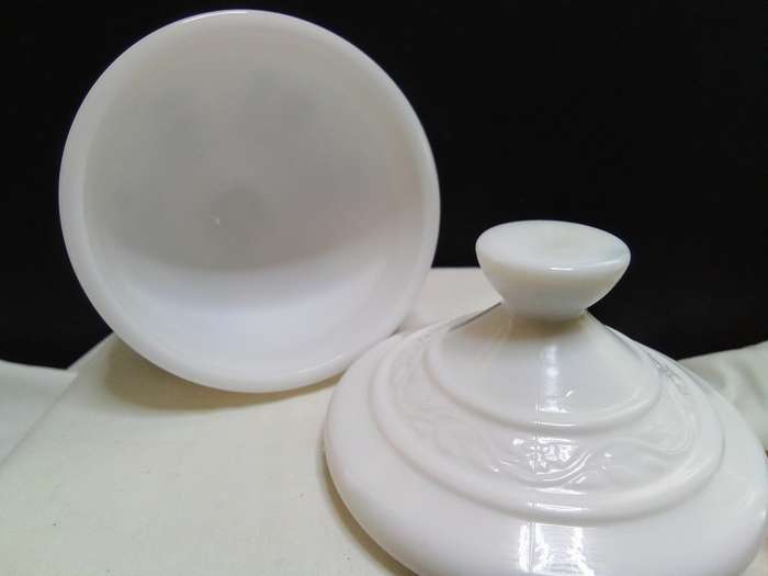Lovely vintage Milk Glass lidded bowl - Marked W