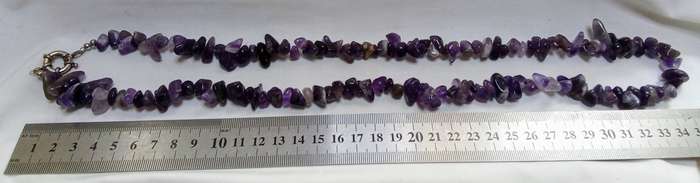 Gorgeous Vivid purple polished amethyst chip necklace