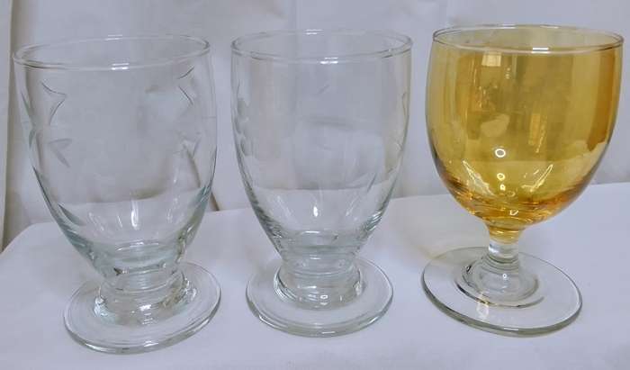 Lovely collection of vintage glasses