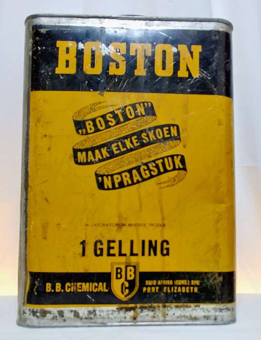 Lovely vintage Boston shoe product tin