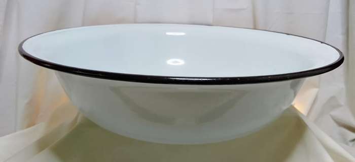 Lovely vintage large enameled bowl