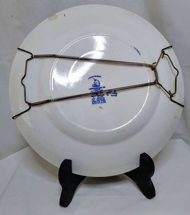 Lovely vintage Enoch Wedgewood Tunstall COUNTRYSIDE Plate